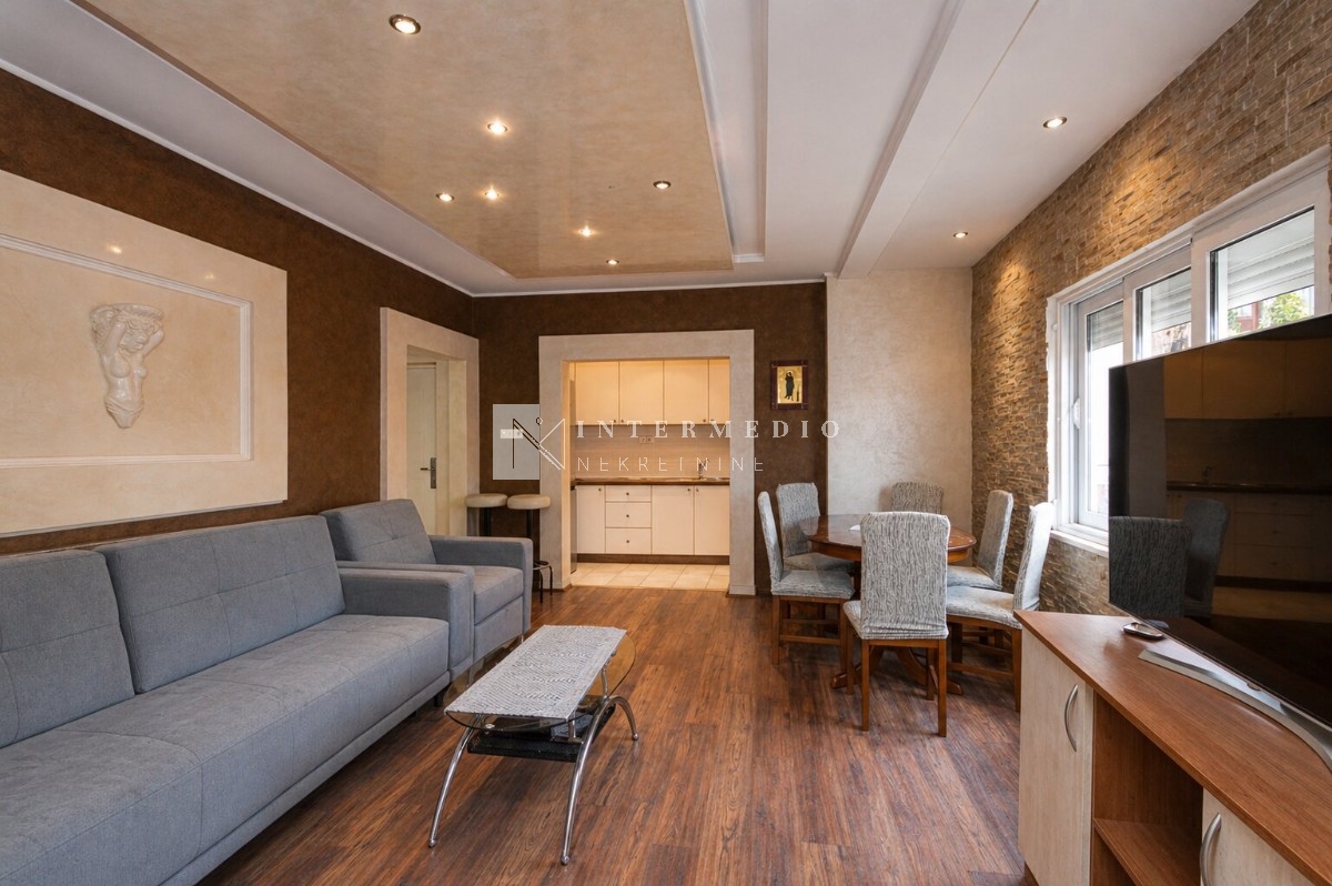 Prodaja – dvosoban stan, 86m², Igalo, Herceg Novi